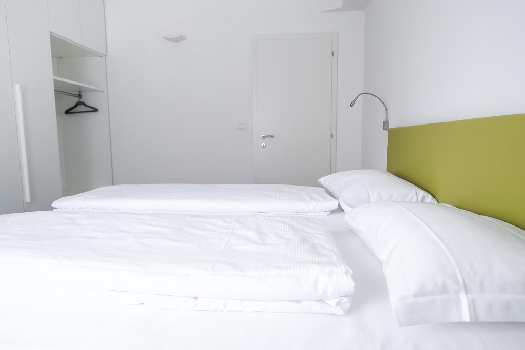 Bertamini Apartments Torbole Sul Garda Exteriör bild